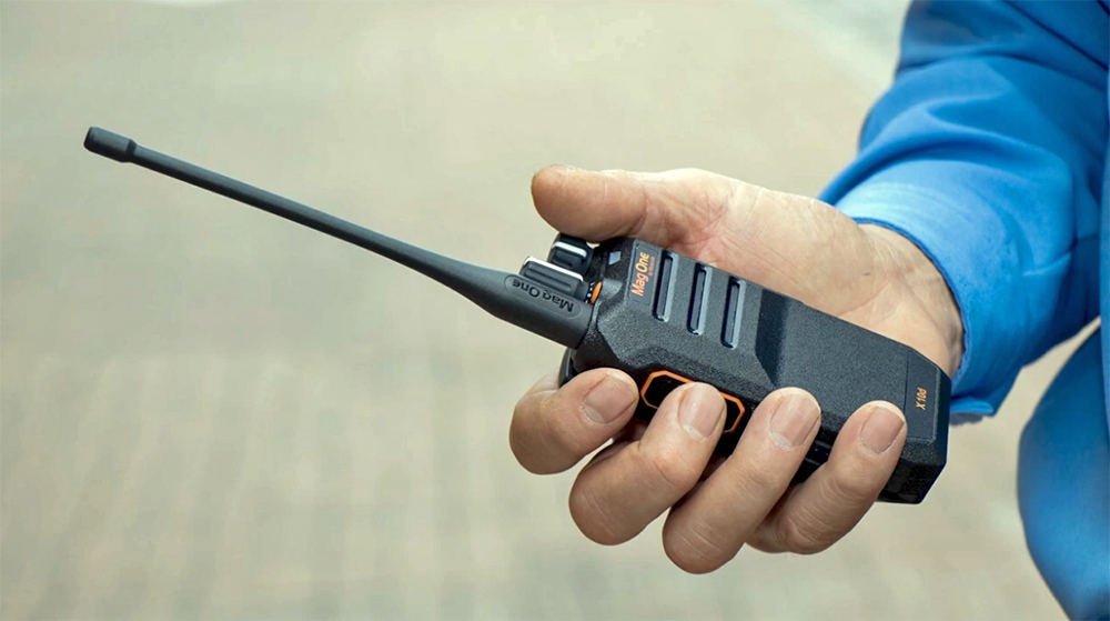 Máy bộ đàm Motorola Mag One X10D 2 Máy bộ đàm Motorola Mag One X10D nhỏ gọn