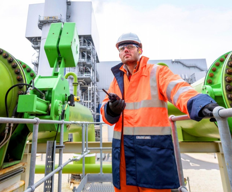 dau khi dung may bo dam chong chay no hytera HP50X