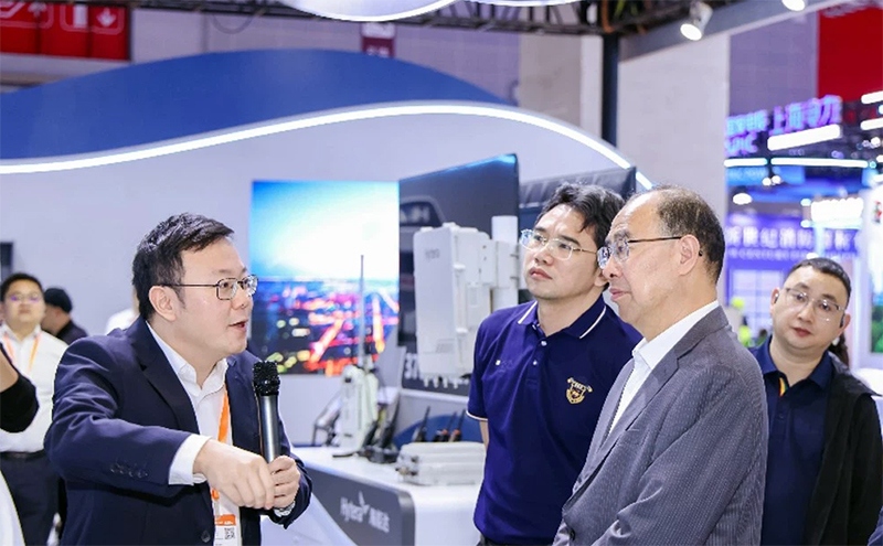 Hytera trình diễn hệ sinh thái giải pháp truyền thông khẩn cấp thế hệ mới tại Triển lãm Cứu hộ Đồng bằng sông Dương Tử 2026 2 Mạng riêng tích hợp AI